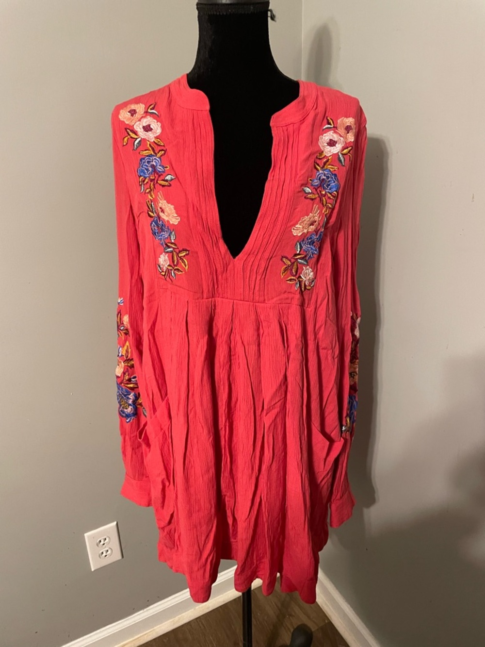 NWT Free People Bohemian Coral Embroidered Long-Sleeve Dress - Picture 2 of 8